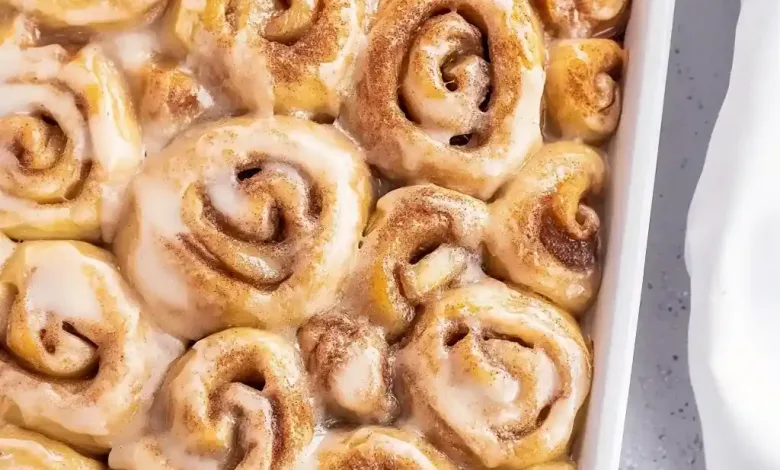 Decadent Apple Pie Cinnamon Roll Bake Decadent Apple Pie Cinnamon Roll Bake